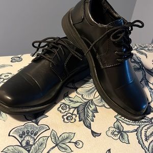 Madison Avenue Boys Dress Shoes